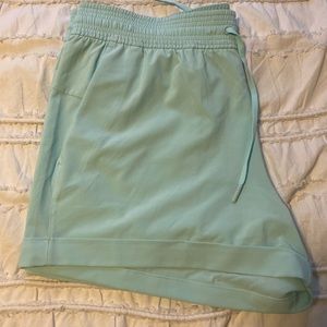Lululemon Spring Break Away Short